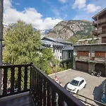 Cozy In Courmeyeur Center شقة كورمايور