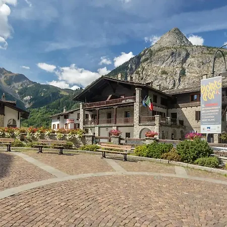 アパート Cozy In Courmeyeur Center